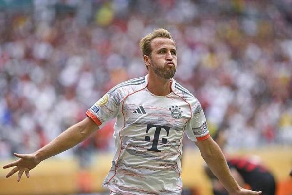 Câu lạc bộ World Cup đã kết th