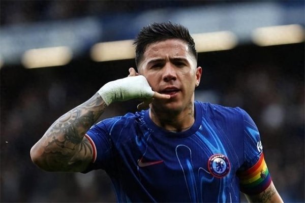 Real Madrid đang tìm kiếm một 