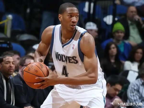 Wesley Johnson, chương trình v